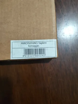 Tagliere per formaggi in legno e metallo