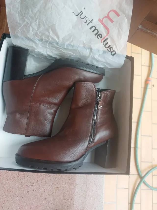 Stivaletti Melluso vera pelle n.39