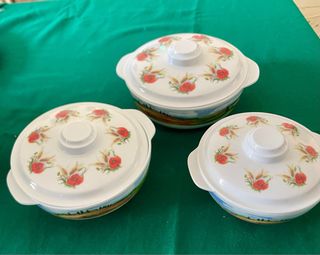 3 Casseruole con coperchio in melamina