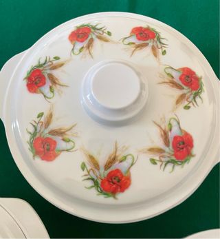 3 Casseruole con coperchio in melamina