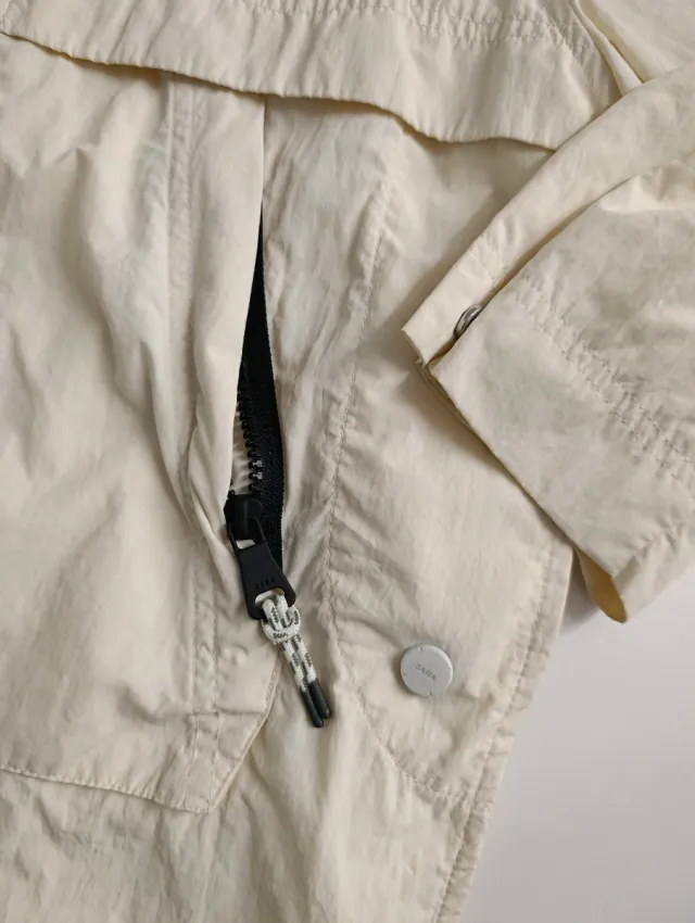 Chaqueta niña con capucha