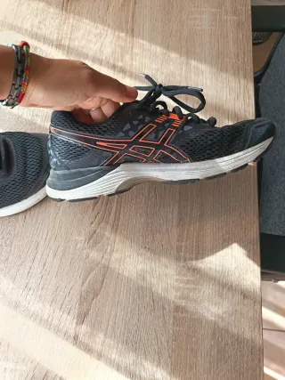 Zapatillas ASICS Running Negro Naranja