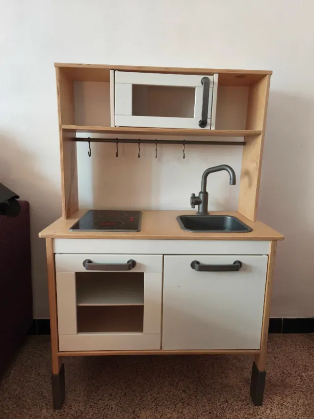 Cocinita infantil de madera ikea
