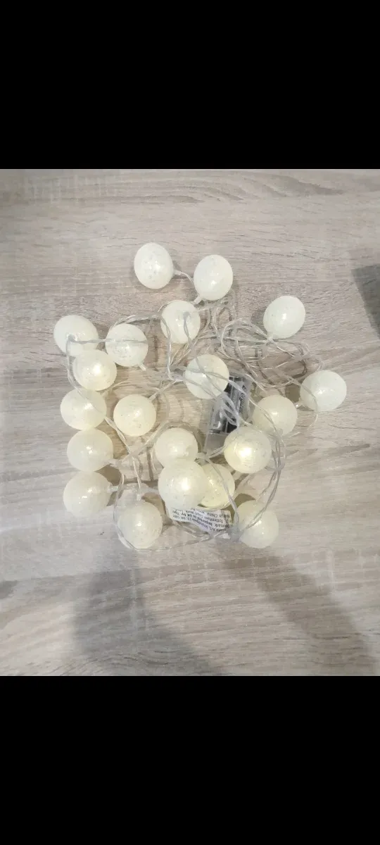Lote Decoración Árbol Navidad son 60 bolas blan