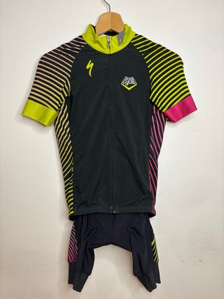 Conjunto ropa bici maillot culotte Specialized