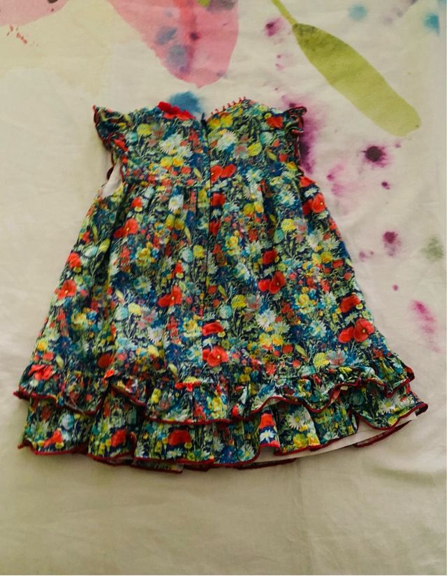 Vestidos y conjuntos niña