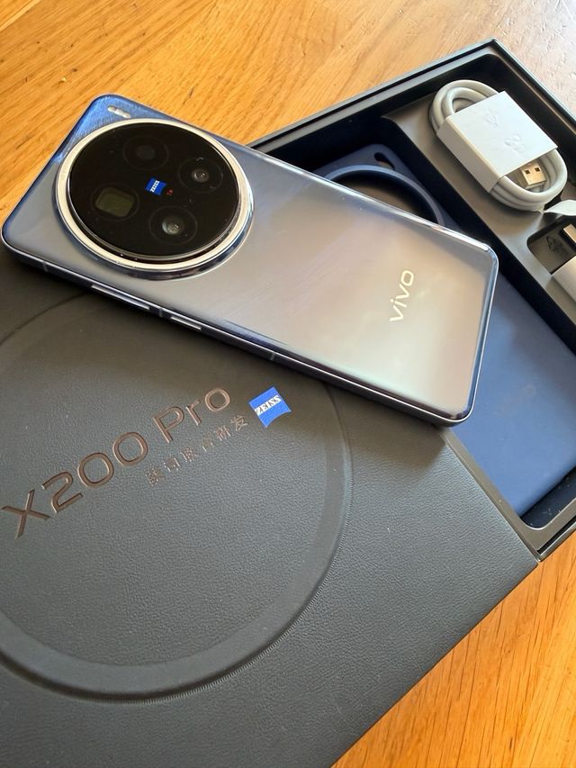 Vivo X200 Pro (12/256 GB) //Como nuevo