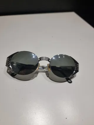 Occhiali da sole rotondi