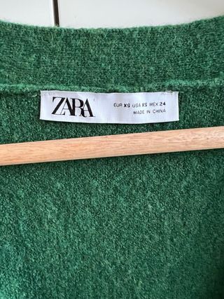 Cárdigan punto verde Zara