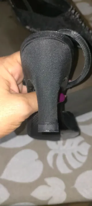 Zapatos de fiesta negros para mujer