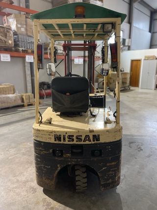 Carretilla Nissan Eléctrica 1250-1400kg