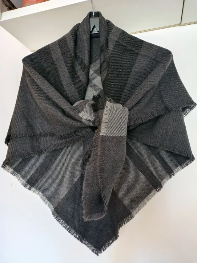 Sciarpa/scialle in pura lana