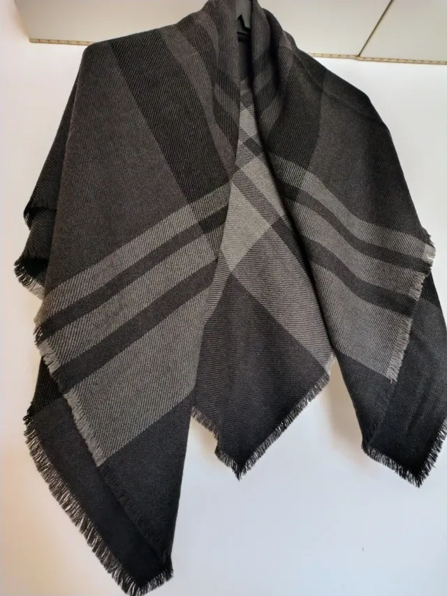 Sciarpa/scialle in pura lana