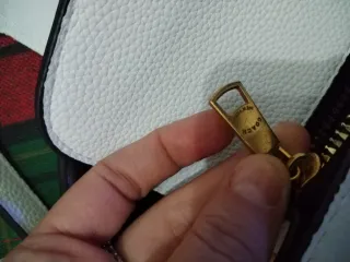 Borsetta Coach Bianca con Dettagli Oro