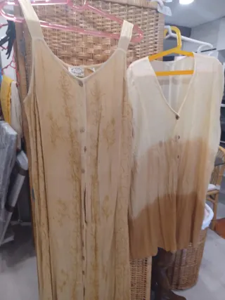 Blazer Mujer Cuadros Blanco y Vestido con Chaleco