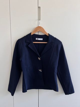 Chaqueta Zara Botón Joya Azul