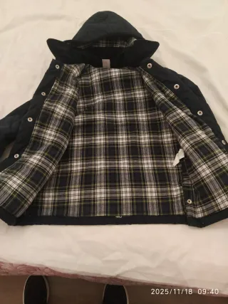 Chaqueta acolchada niño con capucha talla 8, 126 c