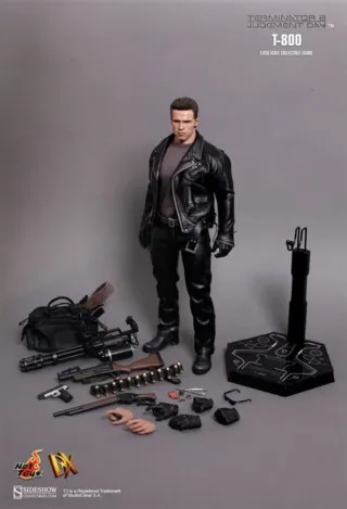 Hot Toys T2 T-800 DX 10