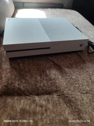 Xbox One S Blanca