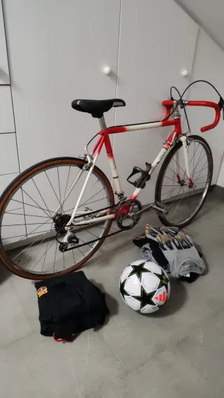 Bicicleta Clásica Infantil Roja y Blanca