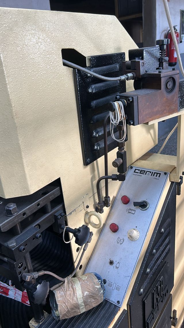 Máquina Montar Talones Zapatería