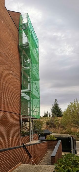 Alquiler de andamios con montaje y desmontaje