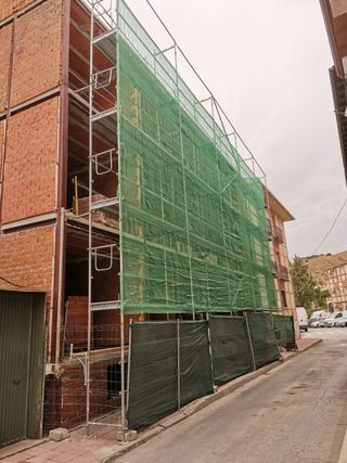 Alquiler de andamios con montaje y desmontaje