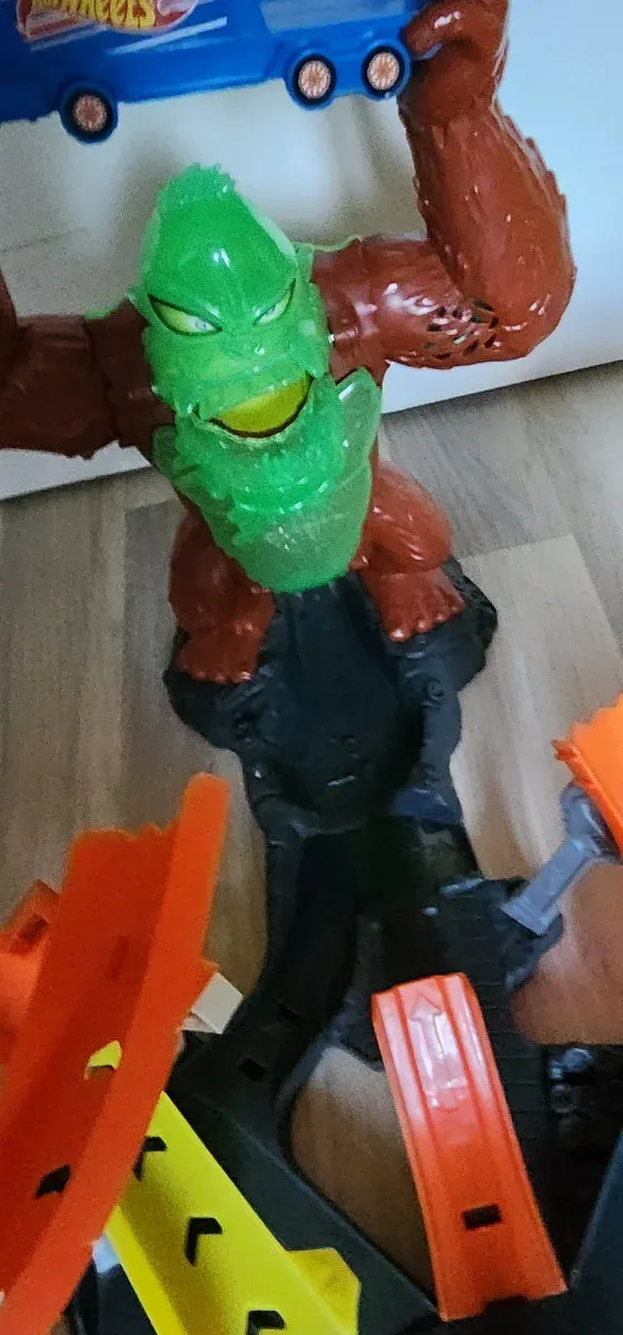 Pista Hot Wheels Gorila