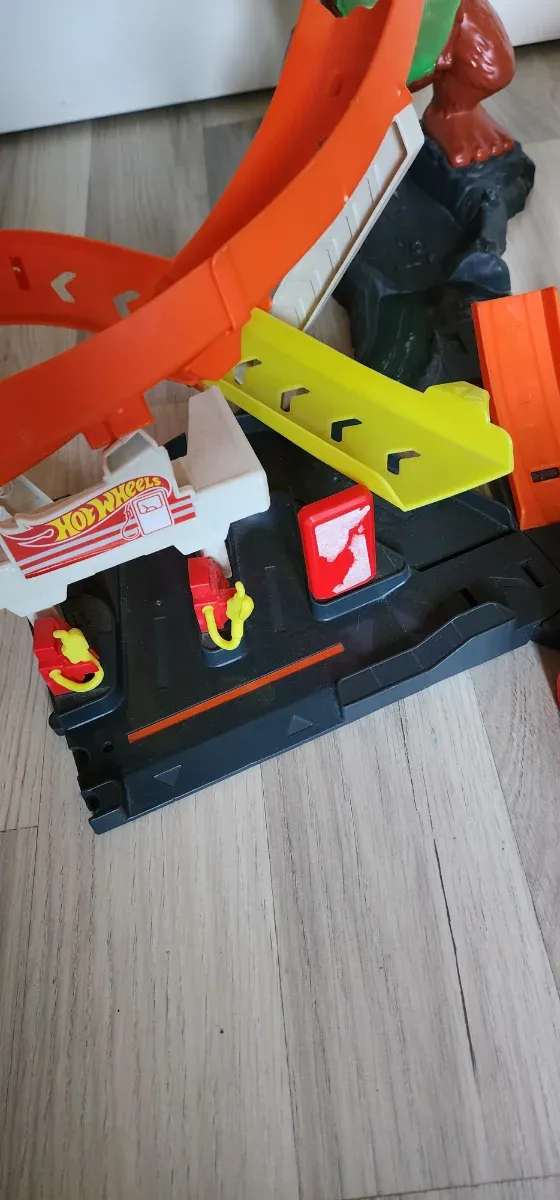 Pista Hot Wheels Gorila