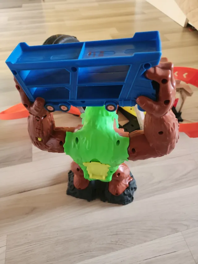Pista Hot Wheels Gorila