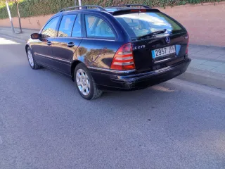 Mercedes-Benz Clase C 2004