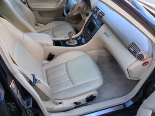 Mercedes-Benz Clase C 2004