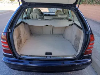 Mercedes-Benz Clase C 2004