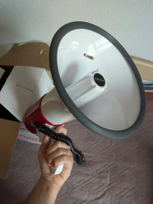 Megáfono Fonestar MF-500SG con Sirena y Grabadora