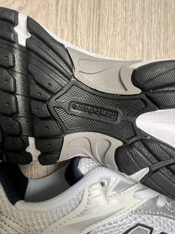 New Bálance 530 White Silver Navy talla 37