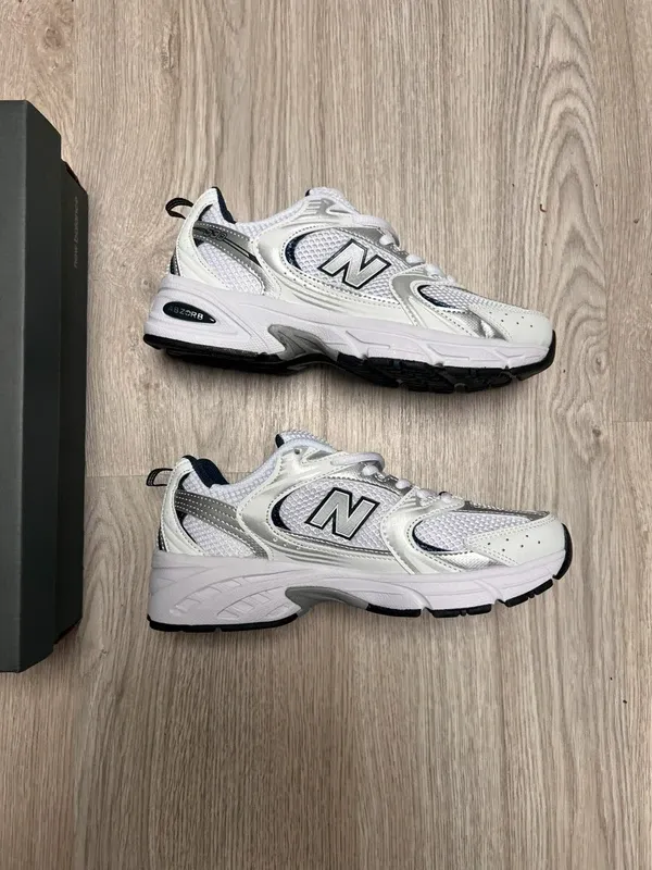 New Bálance 530 White Silver Navy talla 37