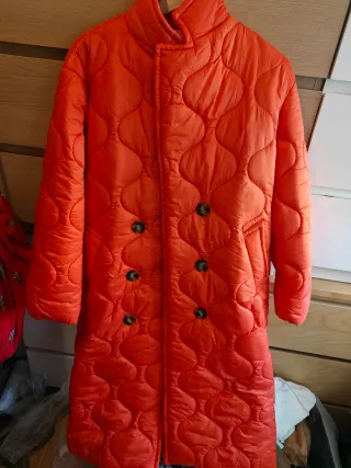 Abrigo largo acolchado