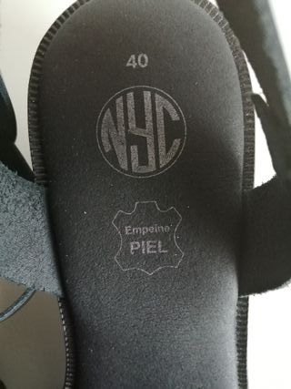 Sandalias con tacón track y de piel en negro 40