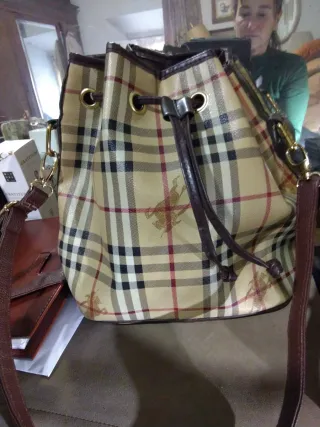 Bolso Saco Burberry Beige y Marrón