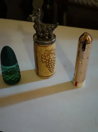 Collezionismo: bottiglietta pino silvestre cane