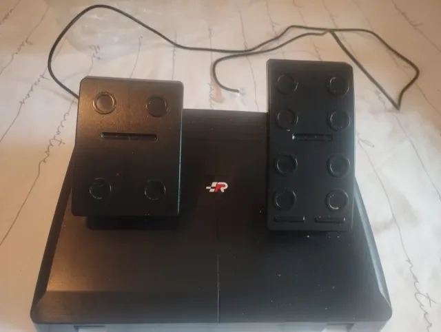 Volante F1 PS4 + Juego F1 2023