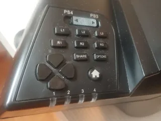 Volante F1 PS4 + Juego F1 2023