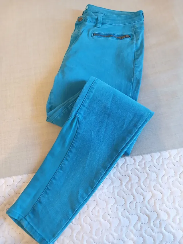 Pantalones vaqueros azules con cremallera