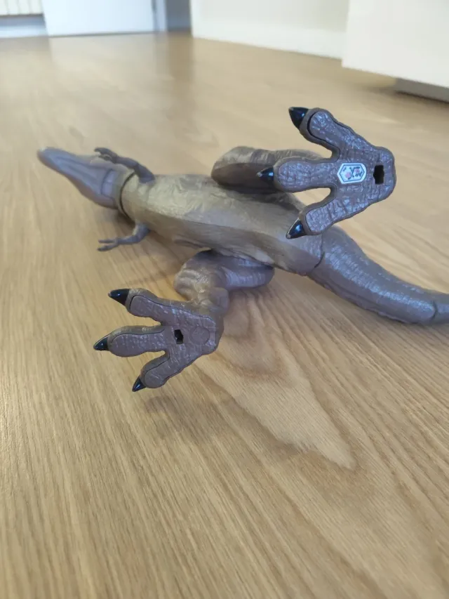 Figura T-Rex Jurassic World.