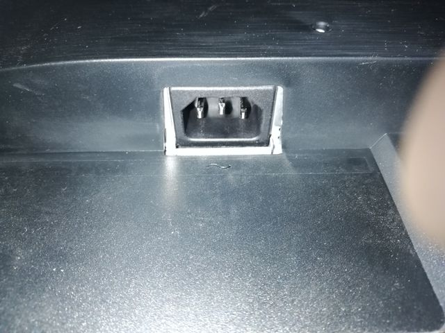 Pantalla Gaming AOC Negra y Roja