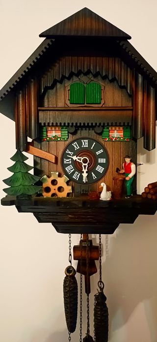 Orologio a cucù in legno