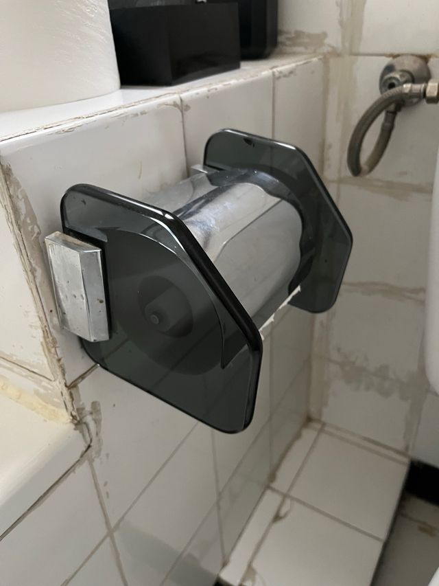 Portarrollos Papel Higiénico Negro y Plateado