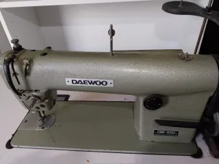 Máquina de Coser Daewoo DNF-500