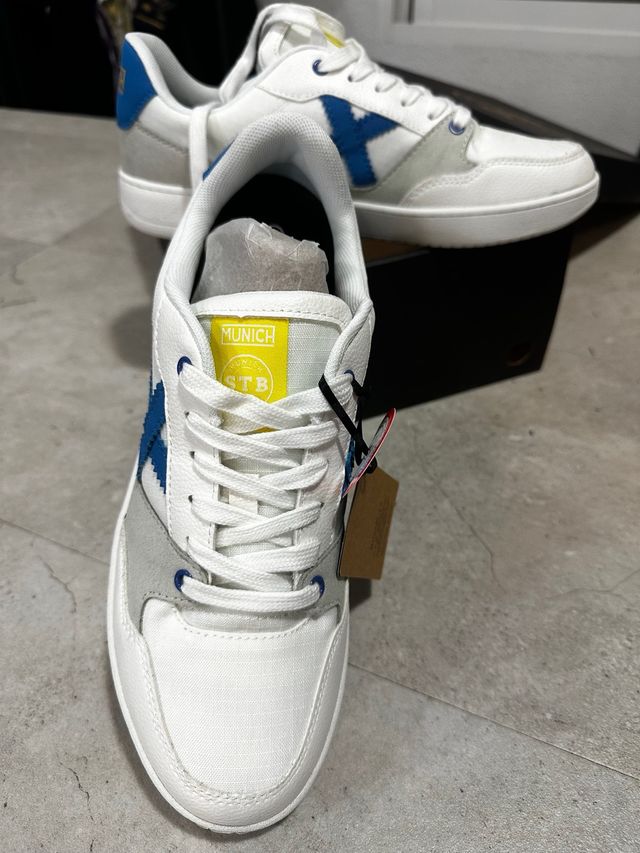 Zapatillas Munich Talla 43 Nuevas