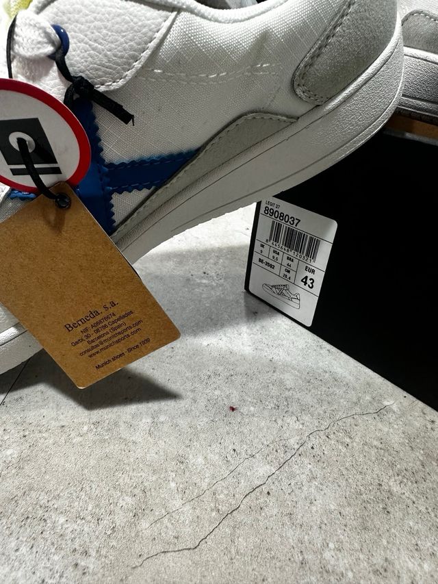 Zapatillas Munich Talla 43 Nuevas